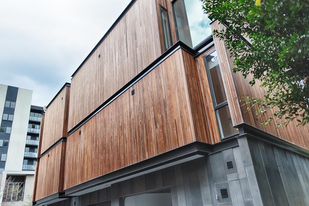 Orange Stay Townhouses, Melbourne
